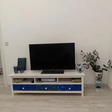 Piso Iwvaxi, Gallery House. Ourense. Apartment