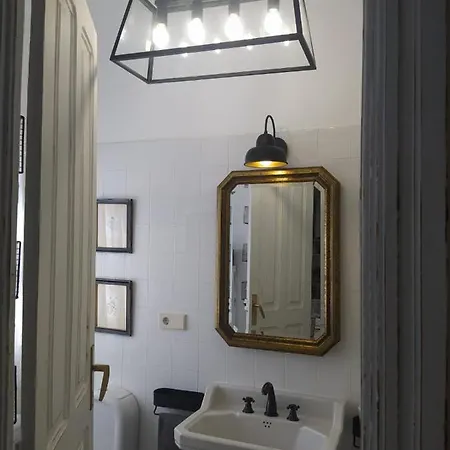 Piso Iwvaxi, Gallery House. Ourense. * Ourense