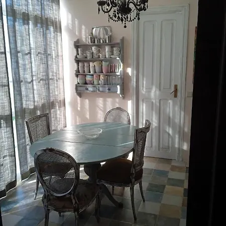 Piso Iwvaxi, Gallery House. Ourense. * Ourense