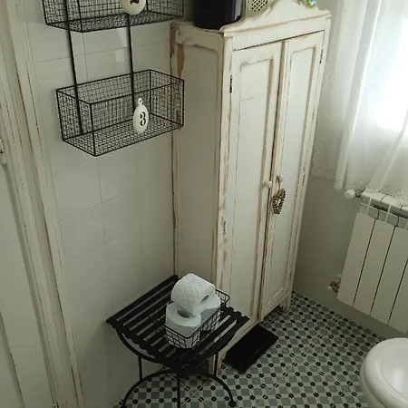 Piso Iwvaxi, Gallery House. Ourense. *