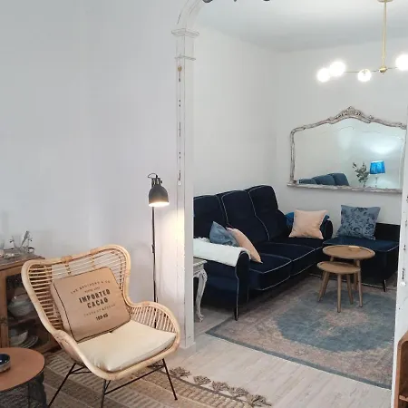 Piso Iwvaxi, Gallery House. Ourense. *