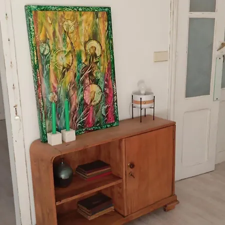 Piso Iwvaxi, Gallery House. Ourense. 公寓 *